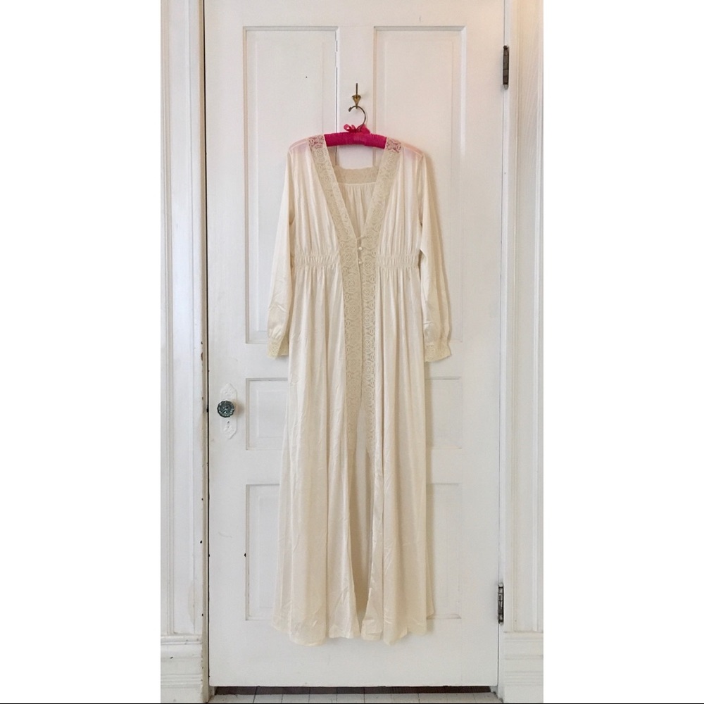 Vintage Ivory Robe
